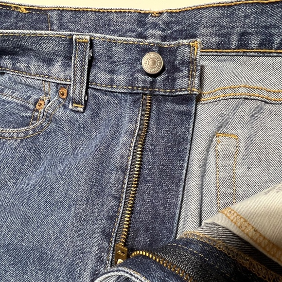 Levi’s 505 Jeans Men's 31x32 Blue Medium Wash Straight Regular Fit - Picture 6 of 13